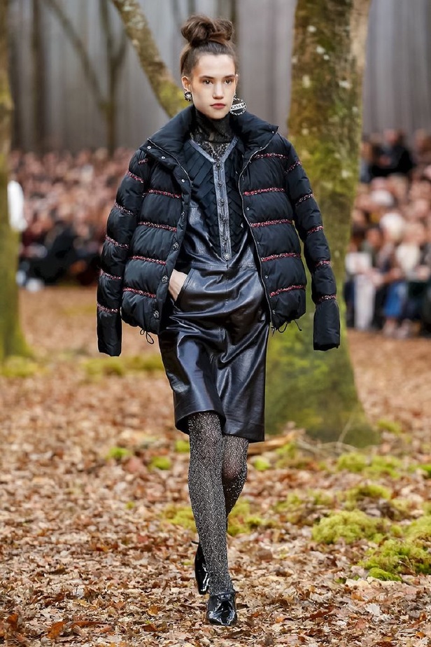 مجموعة شانيل لخريف 2018 تنقلنا الى أحضان الطبيعة الخلابة