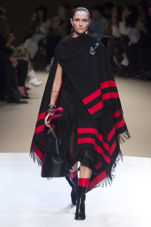 مجموعة Alexander McQueen لخريف و شتاء 2018