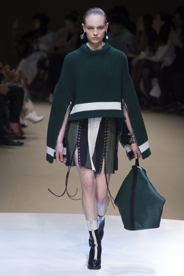 مجموعة Alexander McQueen لخريف و شتاء 2018