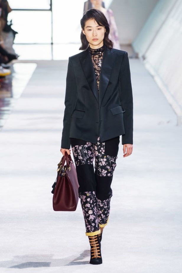 مجموعة Giambattista Valli للألبسة الجاهزة لخريف 2019