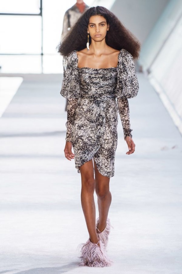 مجموعة Giambattista Valli للألبسة الجاهزة لخريف 2019