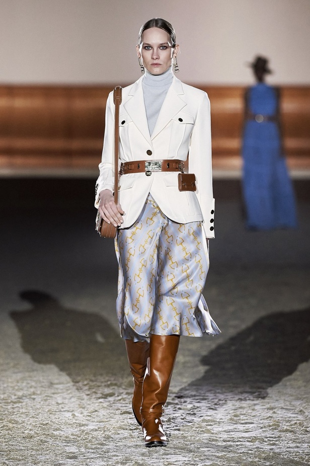 عرض ازياء مجموعة Elisabetta Franchi لخريف وشتاء 2021 من اسبوع الموضة في ميلانو