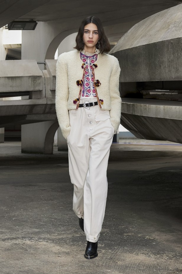 عرض أزياء دار Isabel Marant لخريف وشتاء 2021-2022