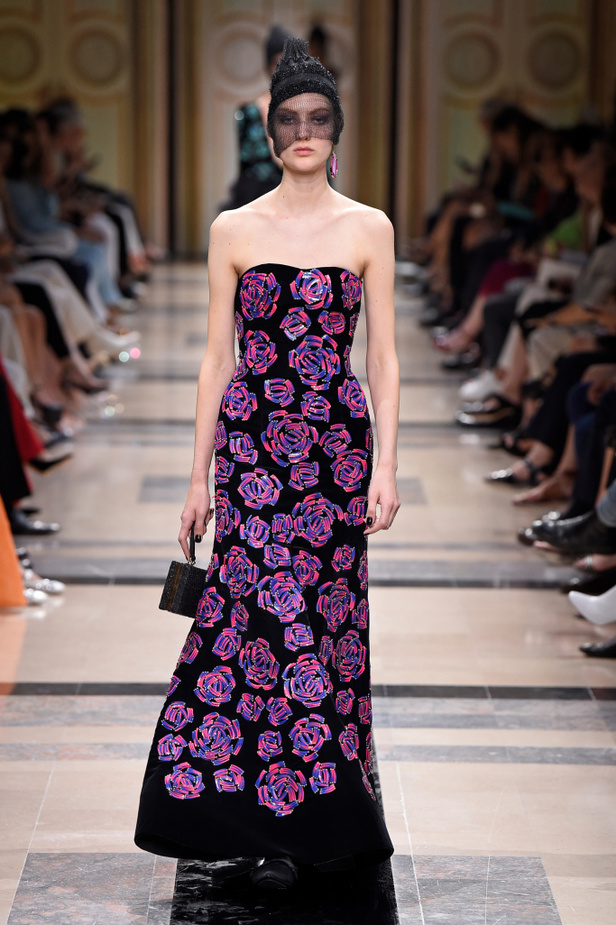 مجموعة Giorgio Armani Prive للأزياء الراقية لشتاء 2018 !