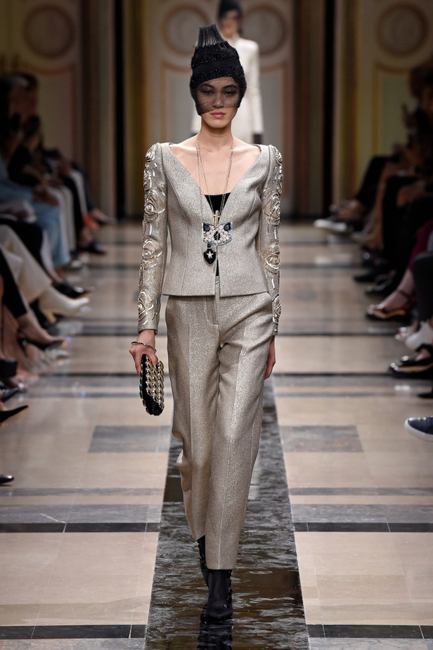 مجموعة Giorgio Armani Prive للأزياء الراقية لشتاء 2018 !