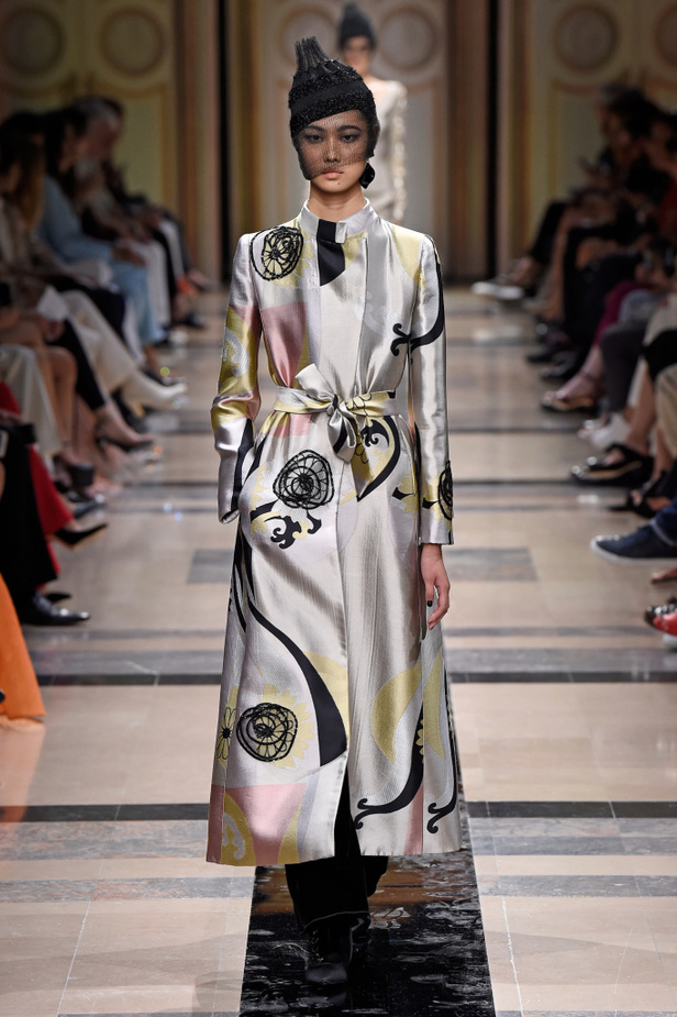 مجموعة Giorgio Armani Prive للأزياء الراقية لشتاء 2018 !