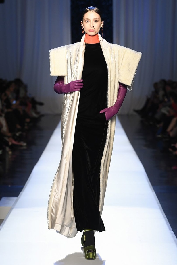 مجموعة "جان بول غوتييه" للهوت كوتور لخريف 2017