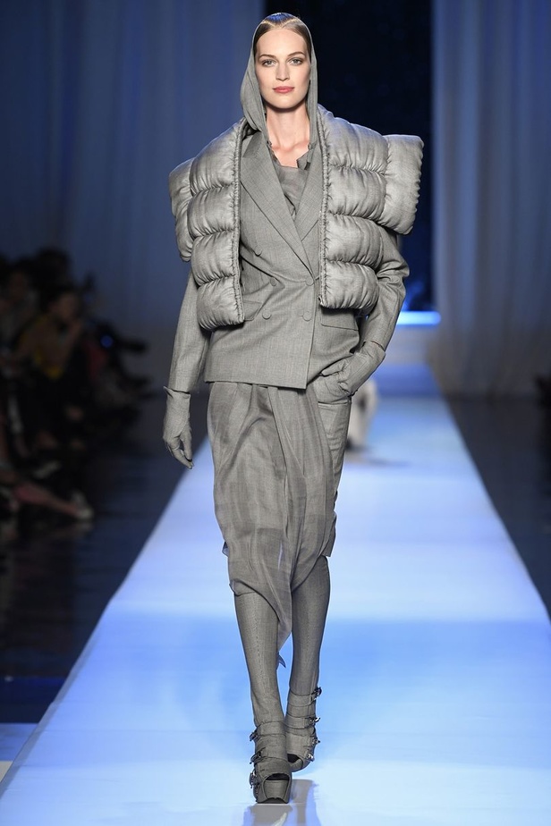 مجموعة "جان بول غوتييه" للهوت كوتور لخريف 2017