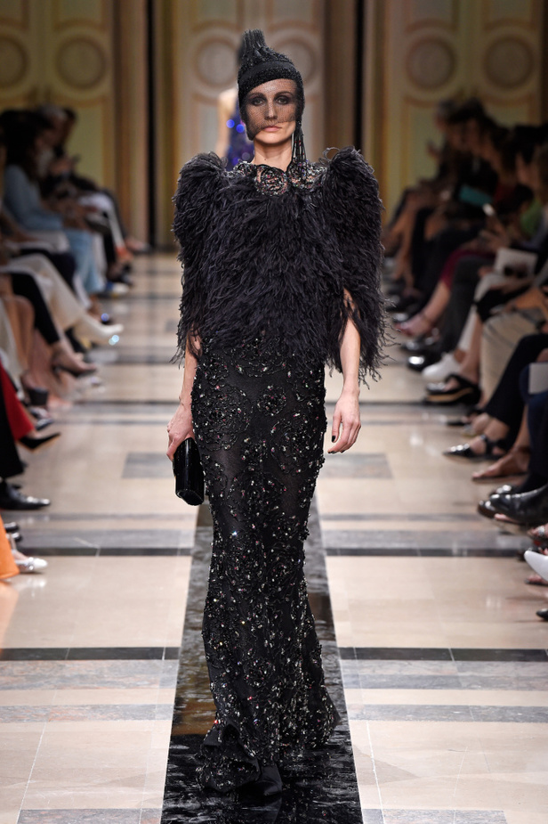 مجموعة Giorgio Armani Prive للأزياء الراقية لشتاء 2018 !