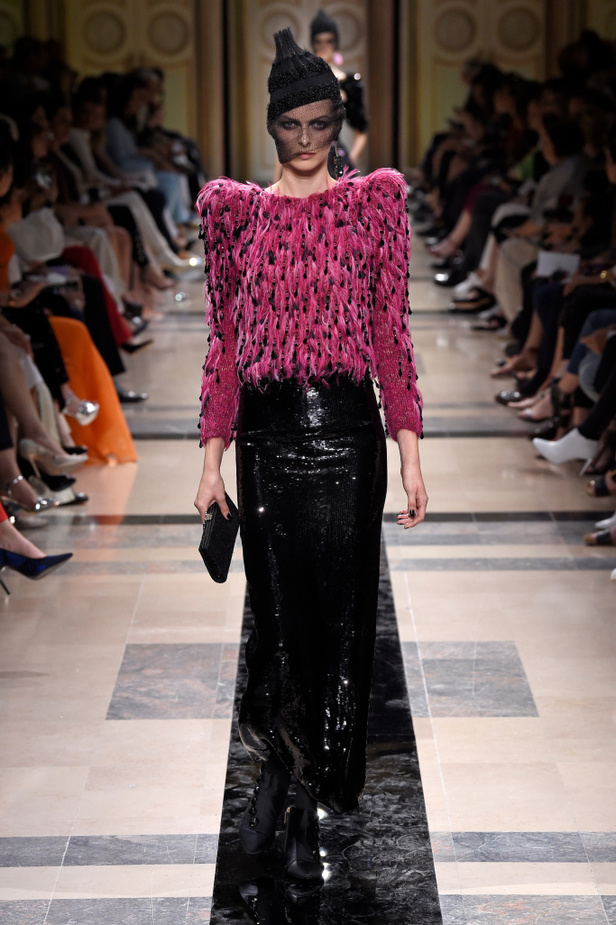 مجموعة Giorgio Armani Prive للأزياء الراقية لشتاء 2018 !