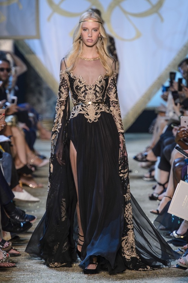 مجموعة ايلي صعب الملكية ضمن أسبوع الموضة في باريس 