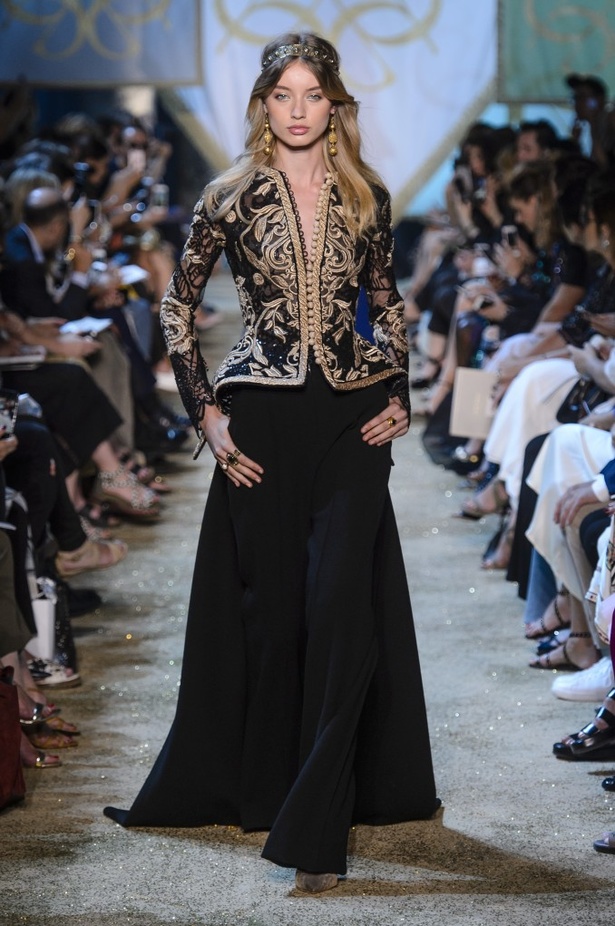 مجموعة ايلي صعب الملكية ضمن أسبوع الموضة في باريس 