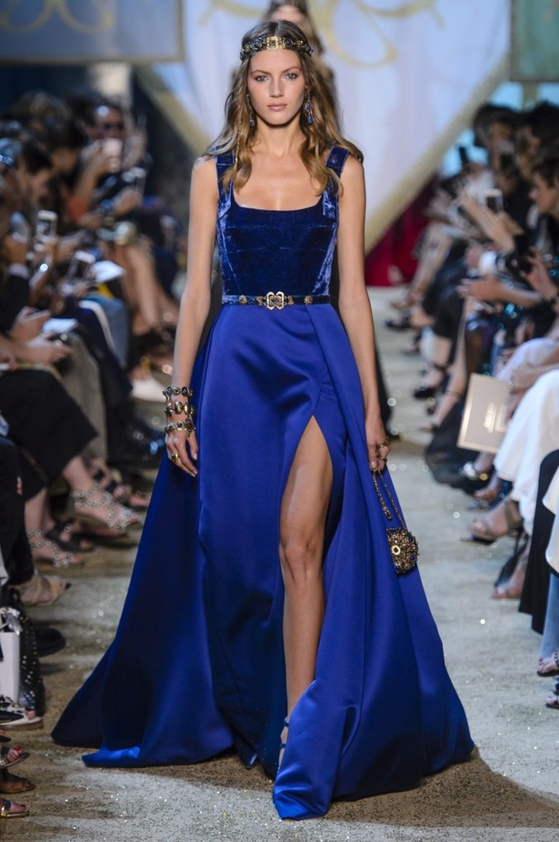 مجموعة ايلي صعب الملكية ضمن أسبوع الموضة في باريس 