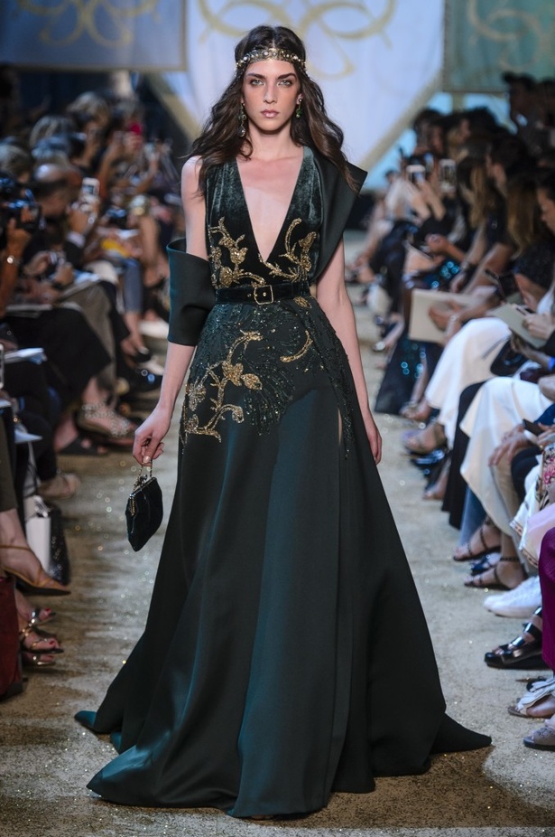 مجموعة ايلي صعب الملكية ضمن أسبوع الموضة في باريس 