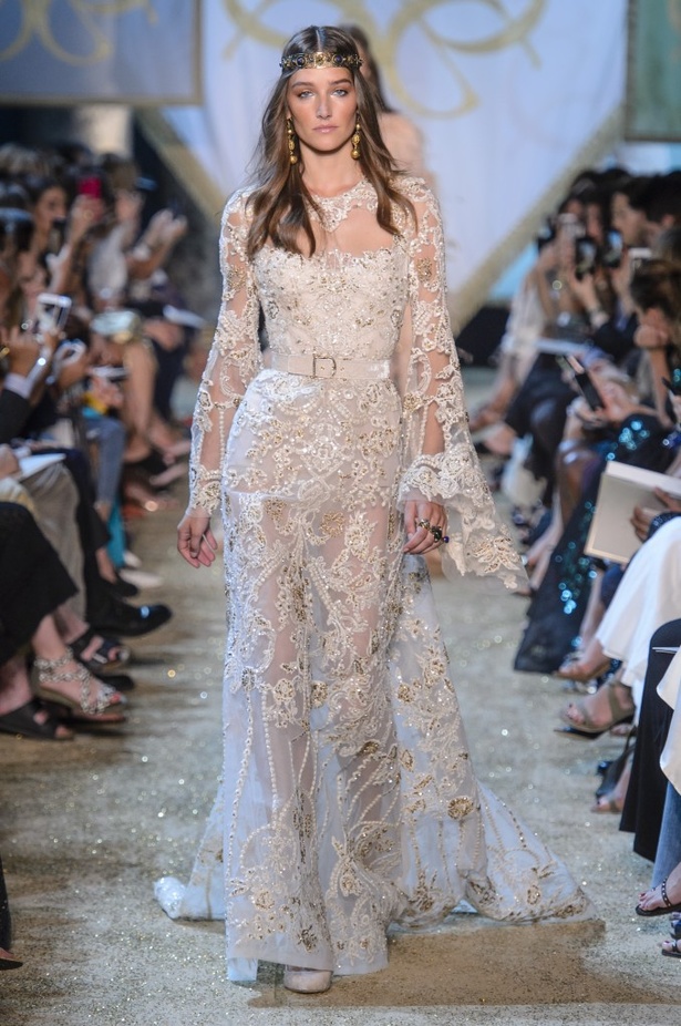 مجموعة ايلي صعب الملكية ضمن أسبوع الموضة في باريس 