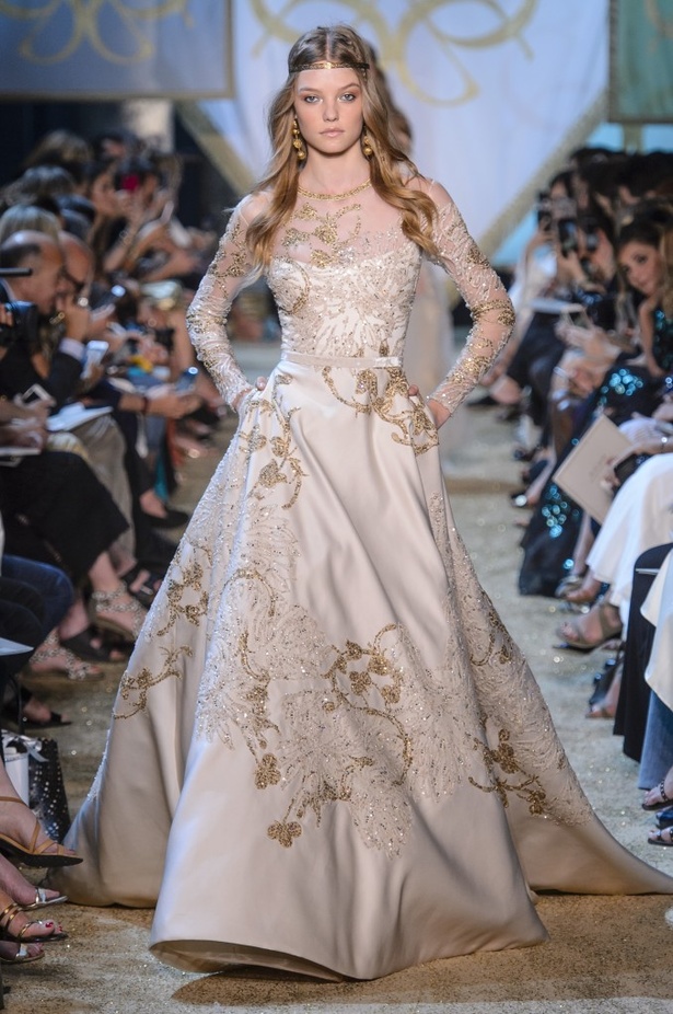 مجموعة ايلي صعب الملكية ضمن أسبوع الموضة في باريس 