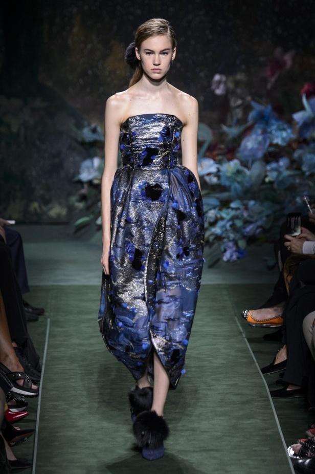 مجموعة Fendi من الألبسة الفاخرة لخريف وشتاء 2017