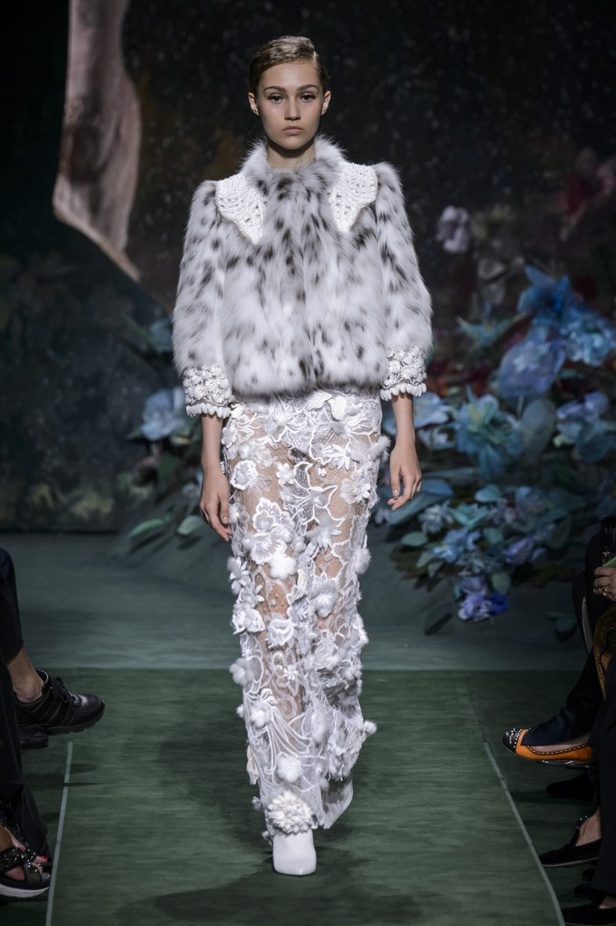 مجموعة Fendi من الألبسة الفاخرة لخريف وشتاء 2017