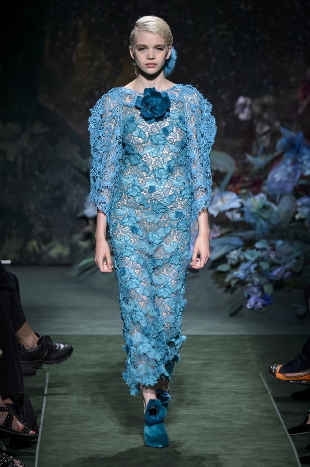 مجموعة Fendi من الألبسة الفاخرة لخريف وشتاء 2017