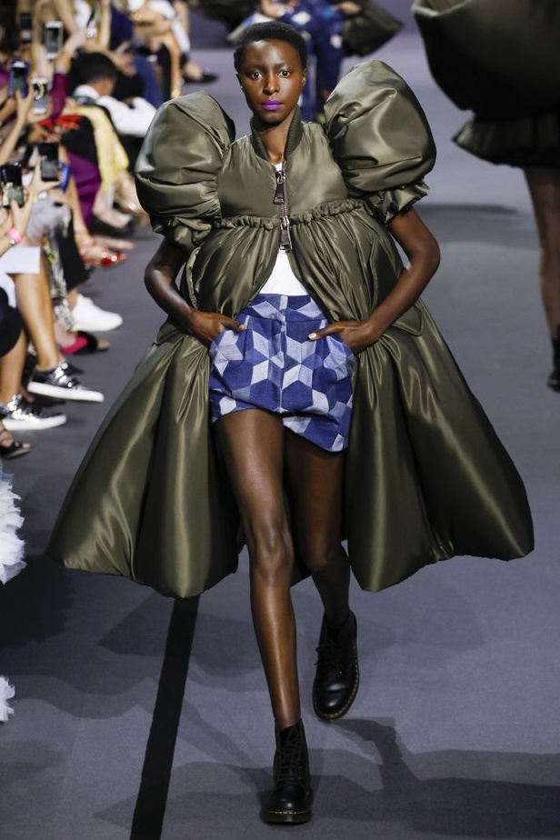 مجموعة Viktor & Rolf للأزياء الراقية لخريف 2018 !