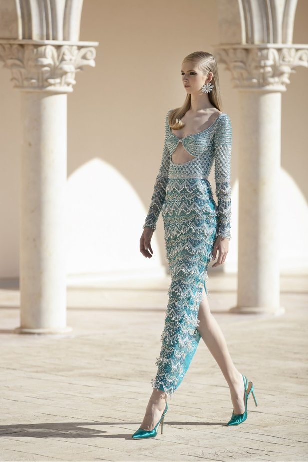 عرض أزياء مجموعة جورج حبيقة للهوت كوتور لخريف 2021 في باريس