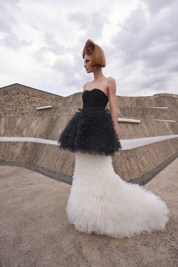 مجموعة Giambattista Valli لموسم خريف وشتاء 2021-2022 للهوت كوتور