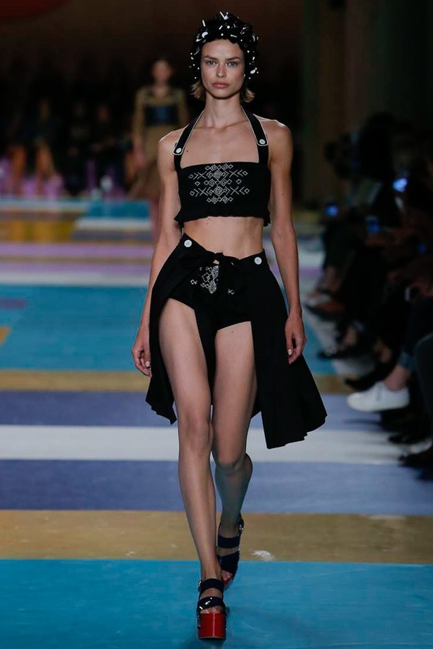 مجموعة Miu Miu لربيع وصيف ٢٠١٧ !