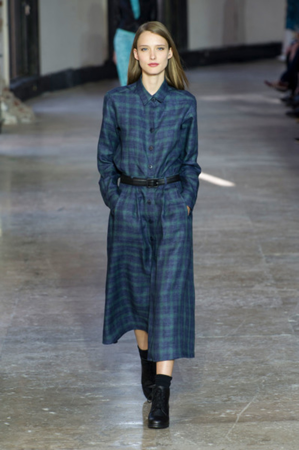 مجموعة AGNES B لموسم ربيع وصيف 2017