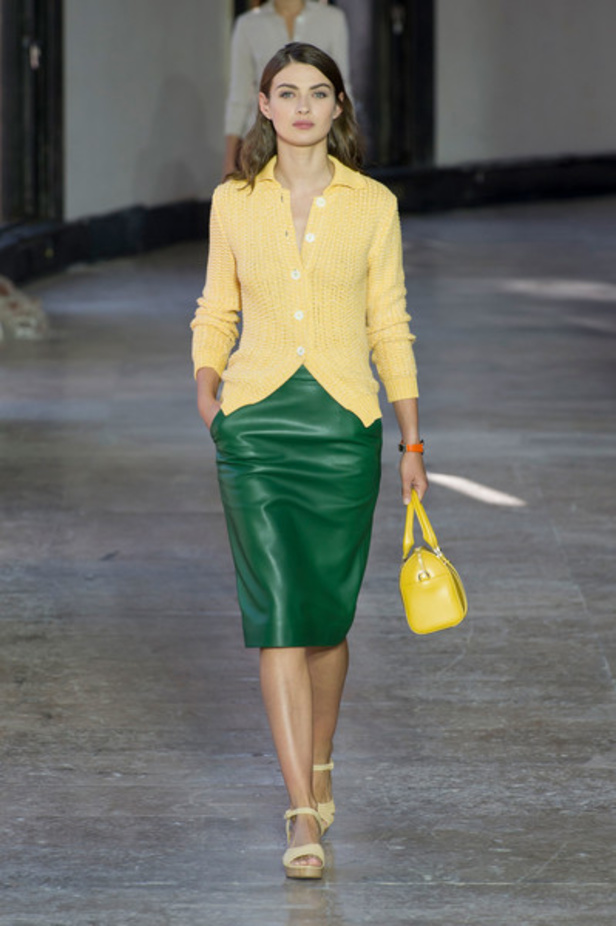 مجموعة AGNES B لموسم ربيع وصيف 2017