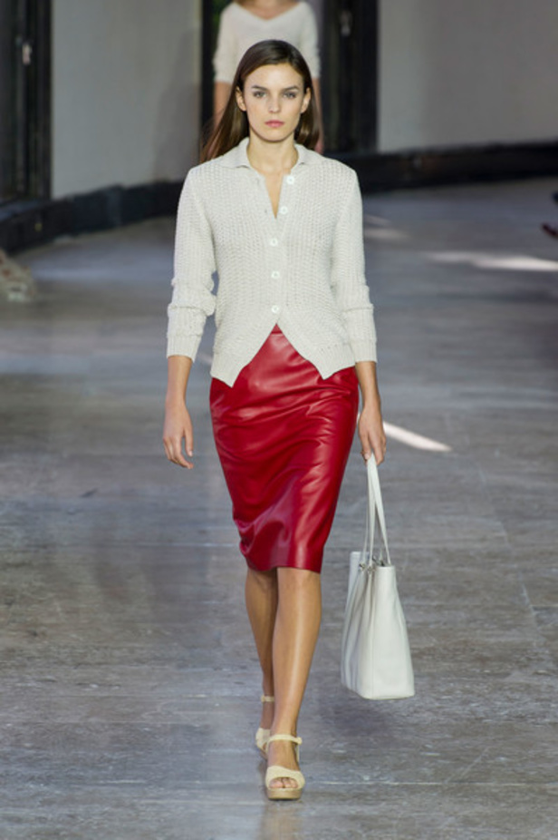 مجموعة AGNES B لموسم ربيع وصيف 2017