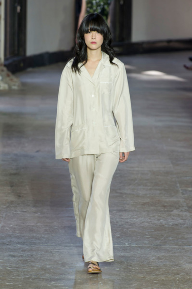 مجموعة AGNES B لموسم ربيع وصيف 2017