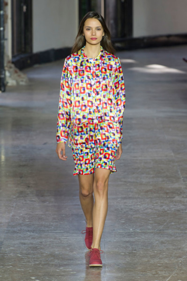 مجموعة AGNES B لموسم ربيع وصيف 2017