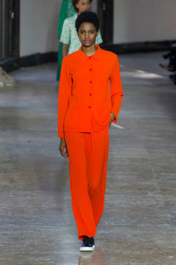 مجموعة AGNES B لموسم ربيع وصيف 2017