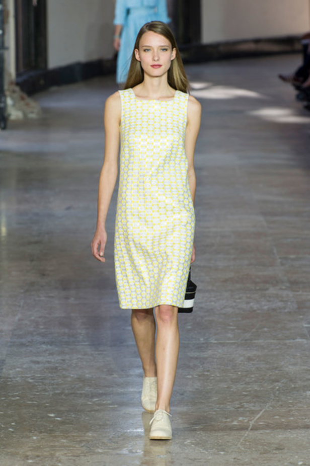 مجموعة AGNES B لموسم ربيع وصيف 2017