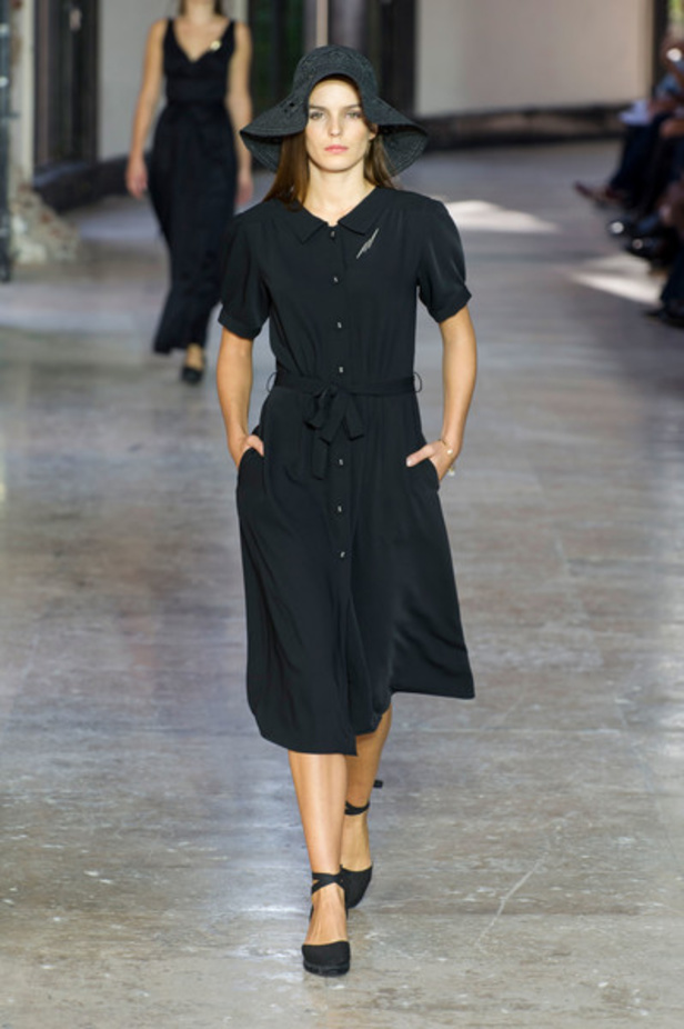 مجموعة AGNES B لموسم ربيع وصيف 2017