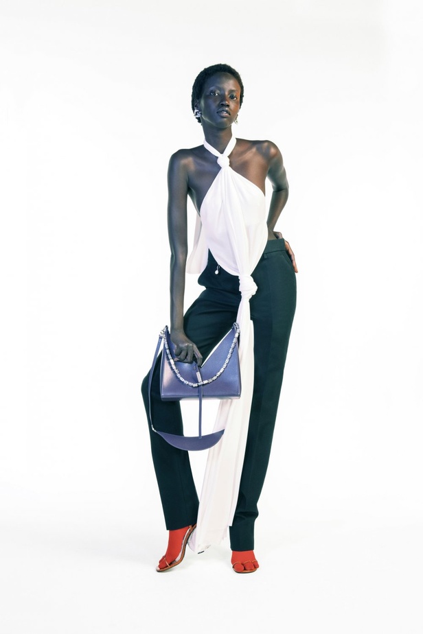 مجموعة Givenchy لموسم ربيع وصيف 2021