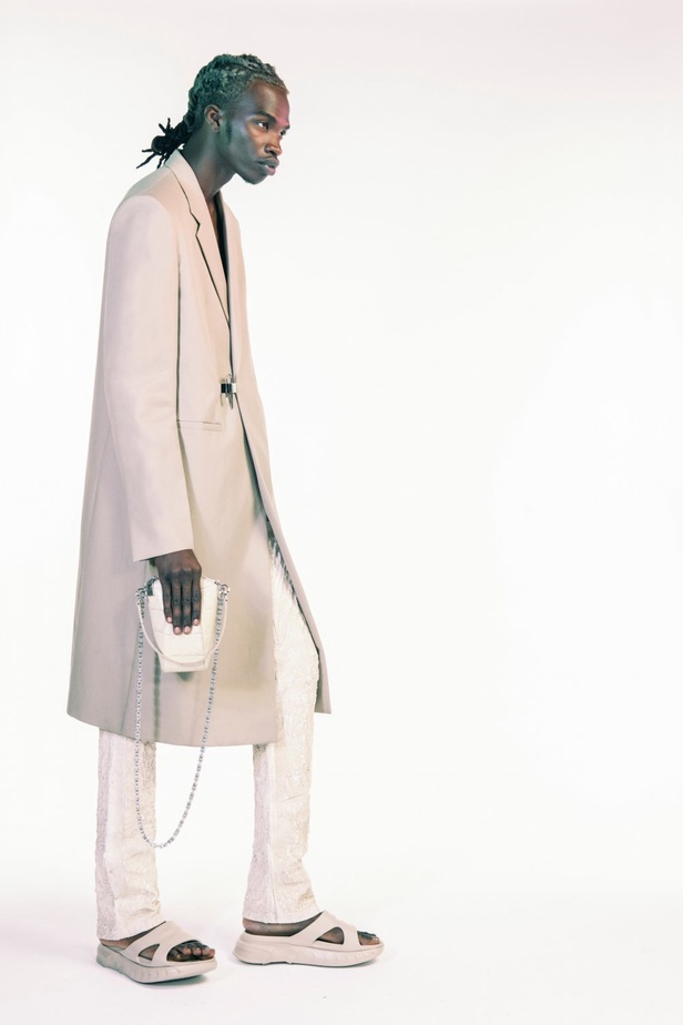 مجموعة Givenchy لموسم ربيع وصيف 2021