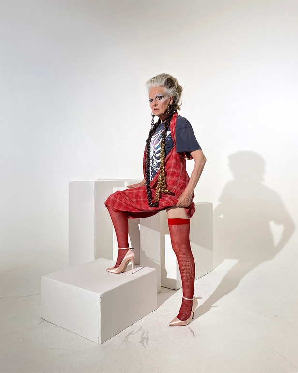 عرض ازياء Vivienne Westwood لربيع وصيف 2021