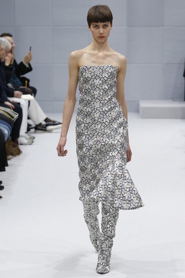 مجموعة دار "بالنسياغا" لموسم خريف وشتاء 2016-2017