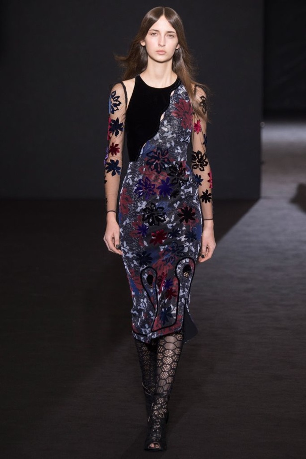 عرض رولاند موريت لخريف وشتاء 2016-2017