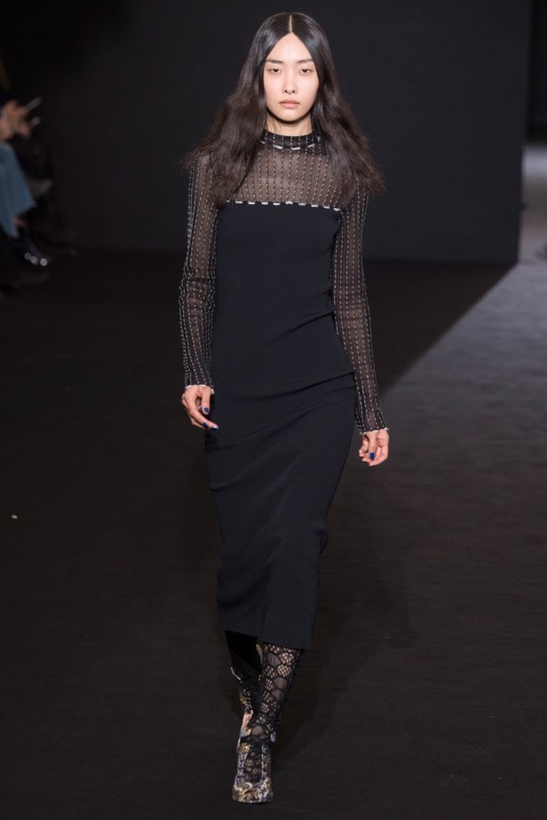 عرض رولاند موريت لخريف وشتاء 2016-2017