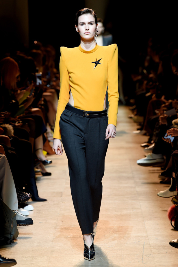 عرض أزياء موغلر لموسم خريف وشتاء 2017