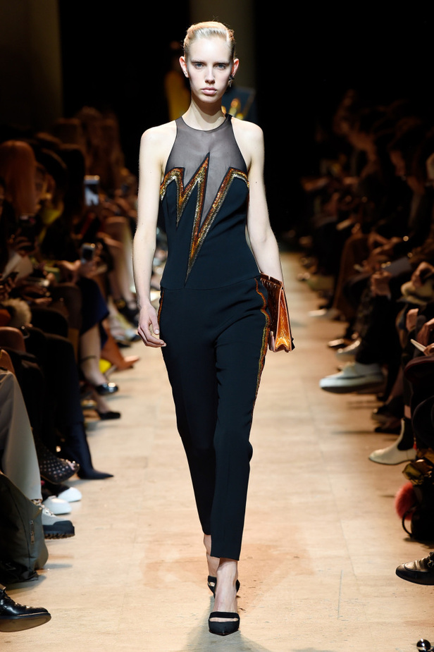 عرض أزياء موغلر لموسم خريف وشتاء 2017