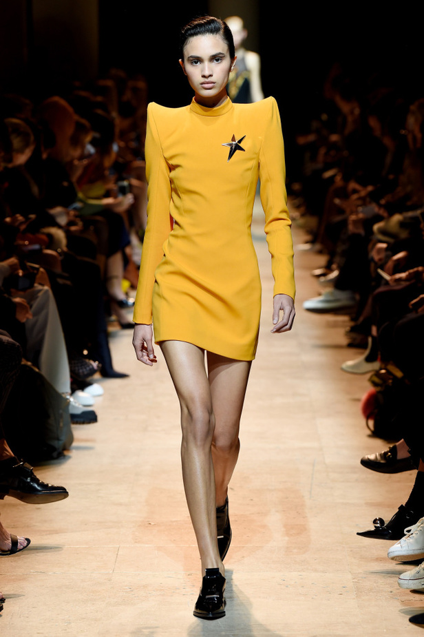 عرض أزياء موغلر لموسم خريف وشتاء 2017