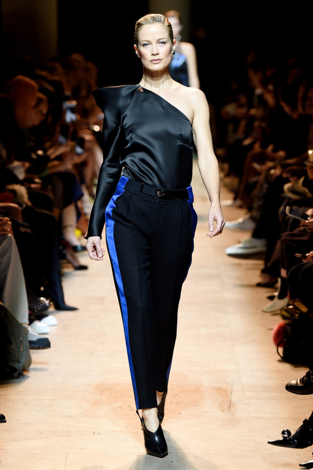 عرض أزياء موغلر لموسم خريف وشتاء 2017