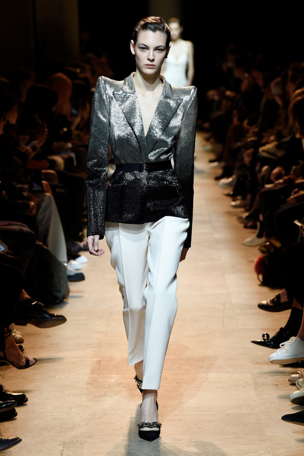 عرض أزياء موغلر لموسم خريف وشتاء 2017