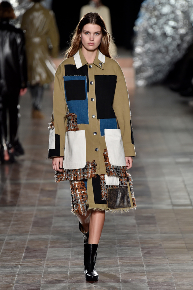 عرض أزياء سونيا ريكيل لموسم خريف وشتاء 2017