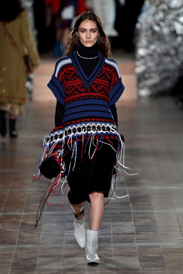 عرض أزياء سونيا ريكيل لموسم خريف وشتاء 2017