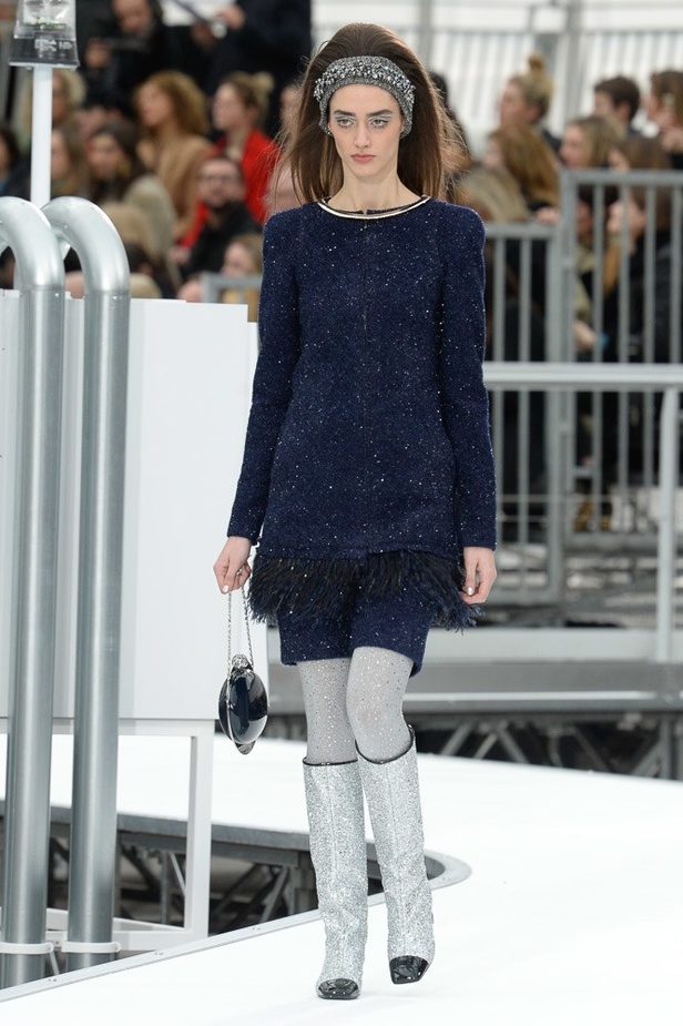 عرض أزياء “شانيل” Chanel لخريف وشتاء 2017