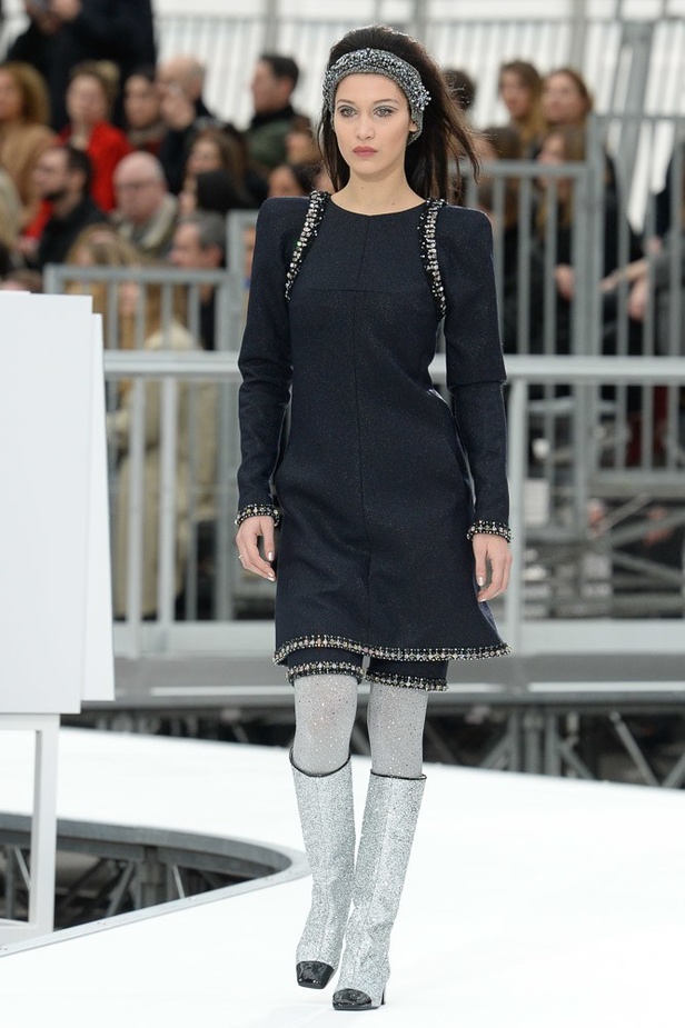 عرض أزياء “شانيل” Chanel لخريف وشتاء 2017